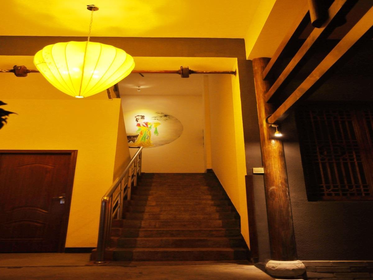 Renli Hotel Chengdu Exteriör bild